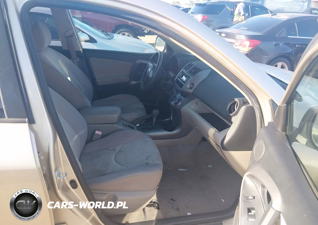 2006 Toyota Rav4 Base V6 VIN:JTMBK33V565004133 - 5