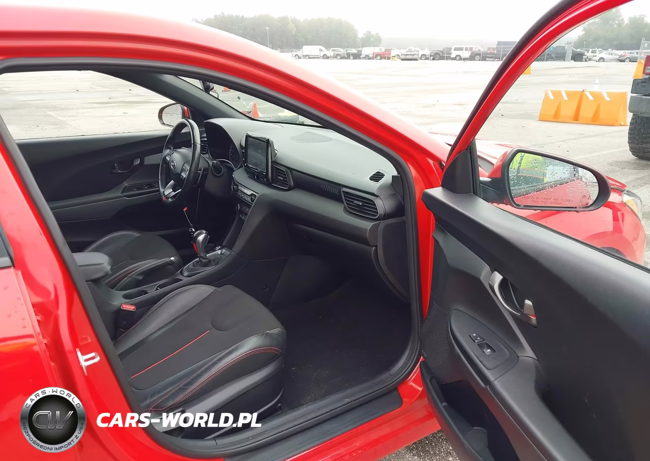 2020 Hyundai Veloster 2.0 Premium VIN:KMHTG6AF3LU026096 - 5