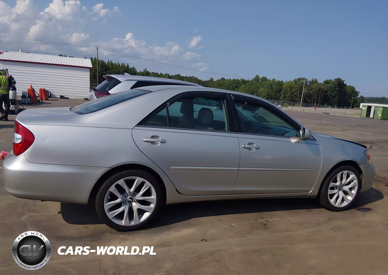 2004 Toyota Camry Le V6 VIN:4T1BF32K44U580791 - 13