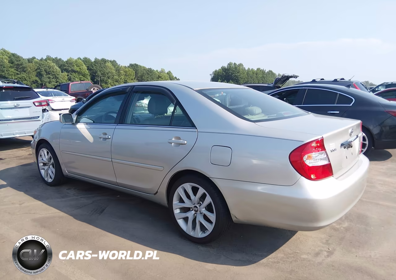 2004 Toyota Camry Le V6 VIN:4T1BF32K44U580791 - 3