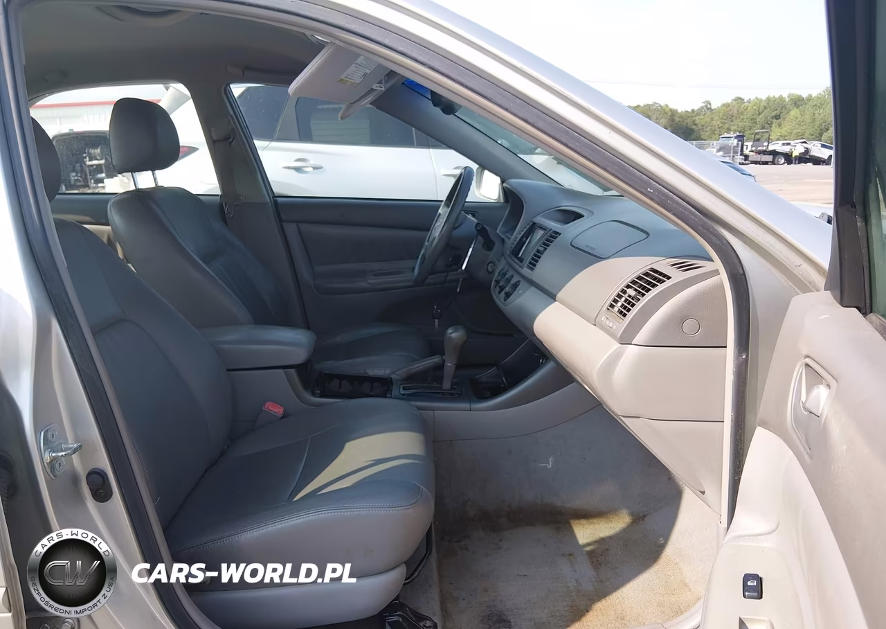 2004 Toyota Camry Le V6 VIN:4T1BF32K44U580791 - 5