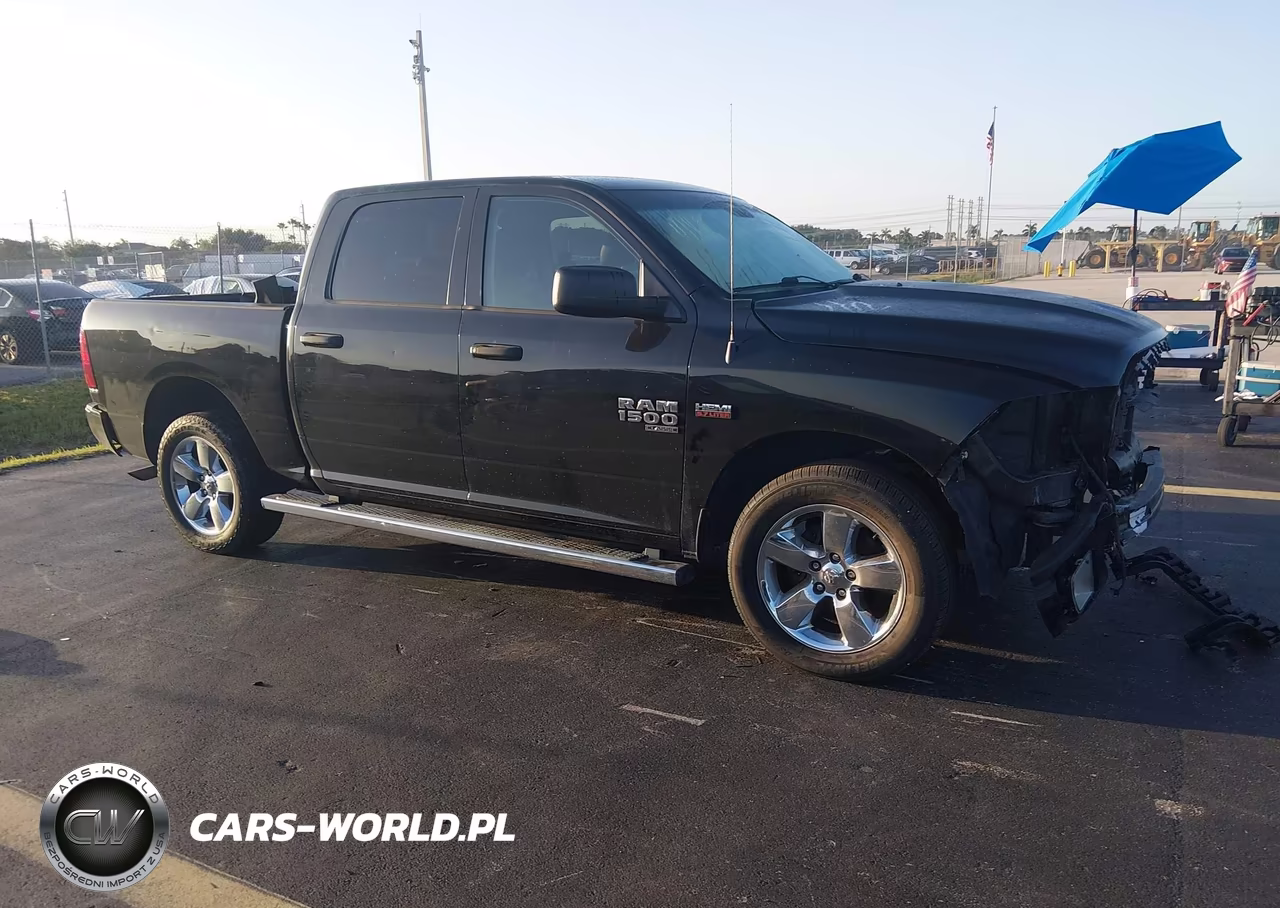 2020 Ram 1500 Classic Tradesman 4X4 5'7 Box VIN:3C6RR7KT3LG132075 - 1