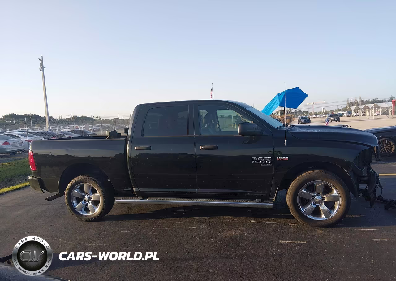 2020 Ram 1500 Classic Tradesman 4X4 5'7 Box VIN:3C6RR7KT3LG132075 - 14