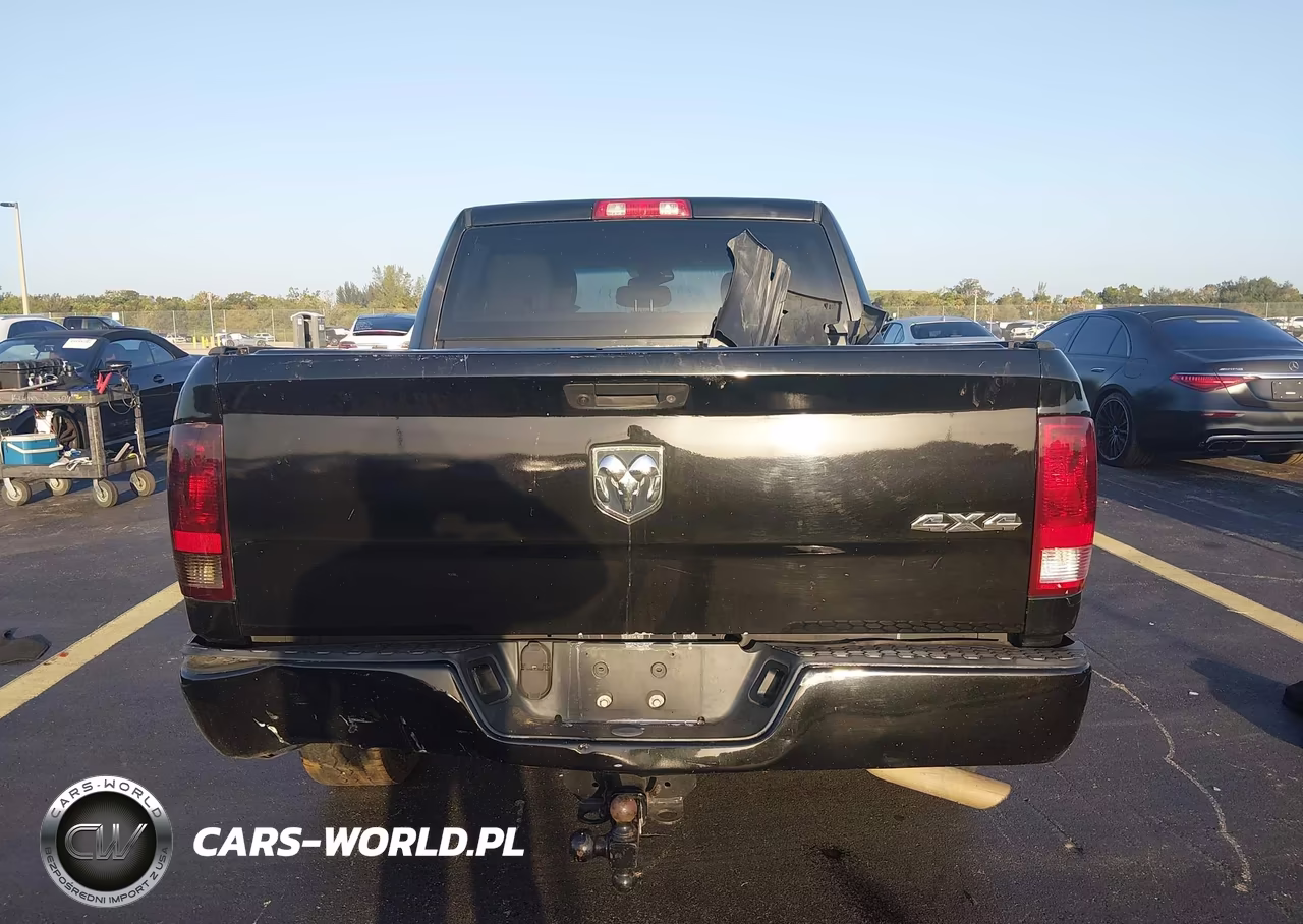2020 Ram 1500 Classic Tradesman 4X4 5'7 Box VIN:3C6RR7KT3LG132075 - 17