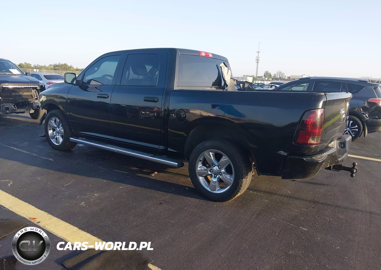 2020 Ram 1500 Classic Tradesman 4X4 5'7 Box VIN:3C6RR7KT3LG132075 - 3