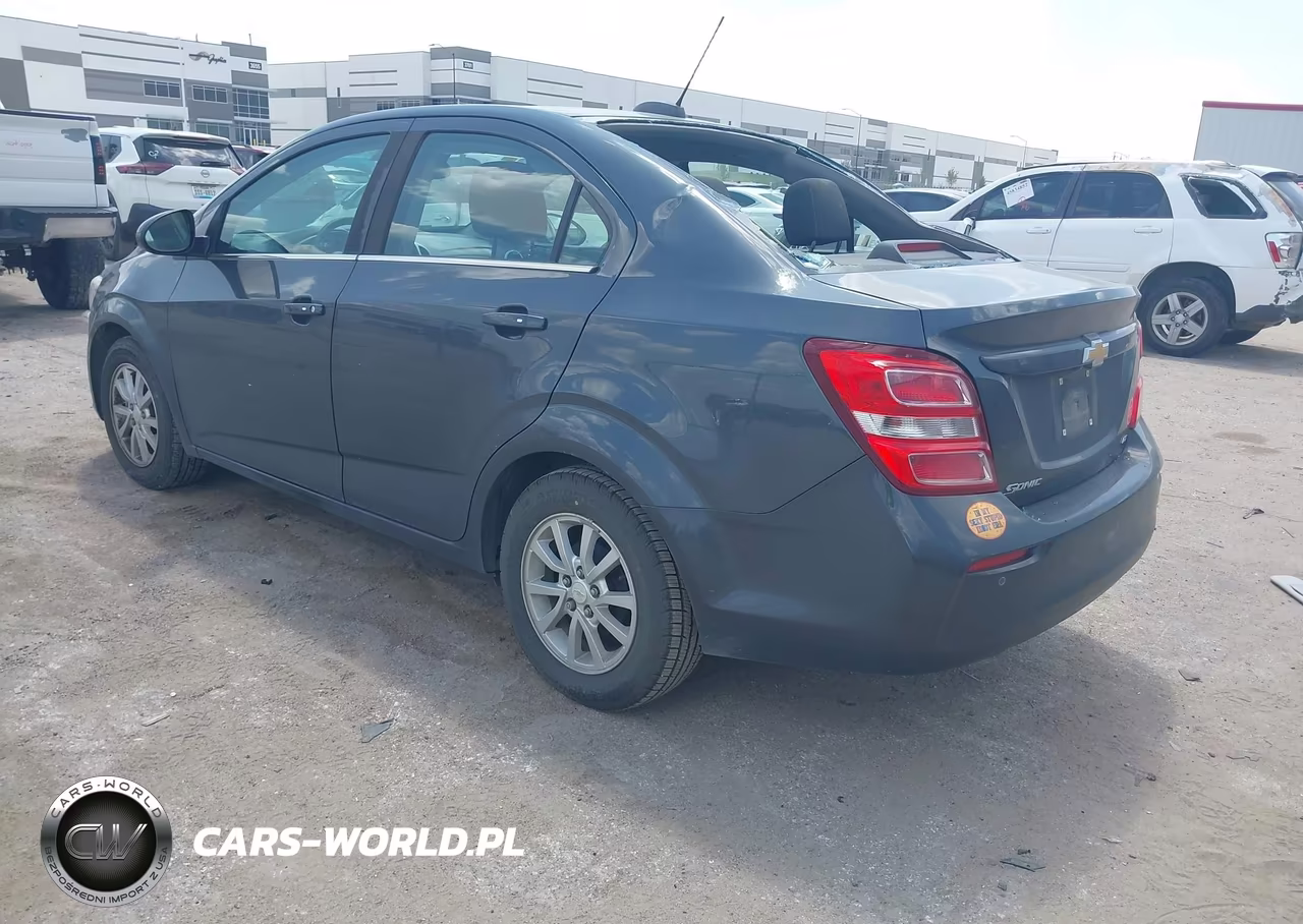 2018 Chevrolet Sonic Lt Auto VIN:1G1JD5SH1J4119851 - 3