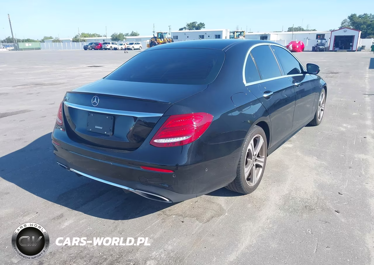 2018 Mercedes-Benz E 300 VIN:WDDZF4JBXJA370175 - 4