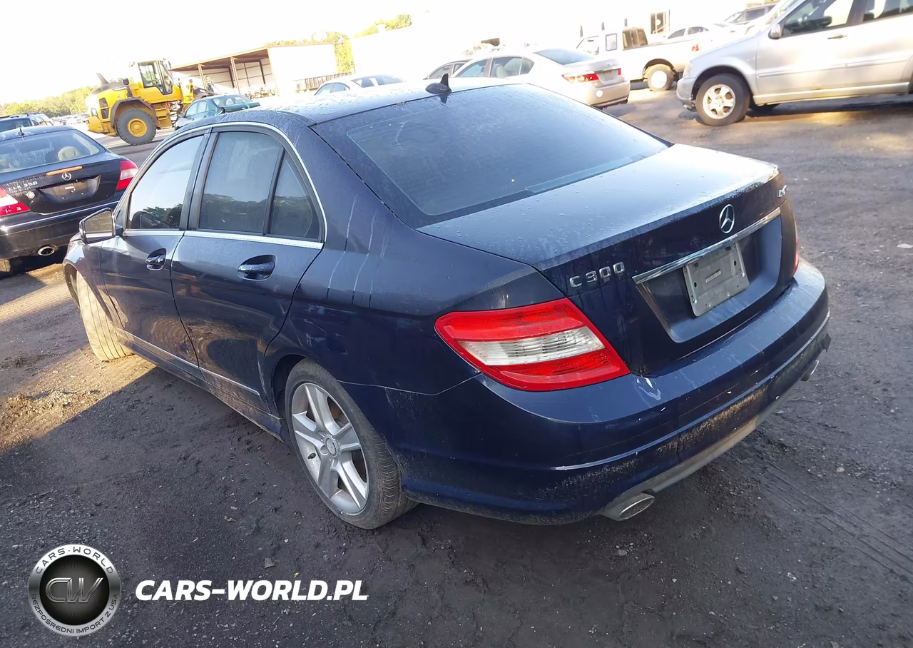 2011 Mercedes-Benz C 300 Sport 4Matic VIN:WDDGF8BB1BR147586 - 3
