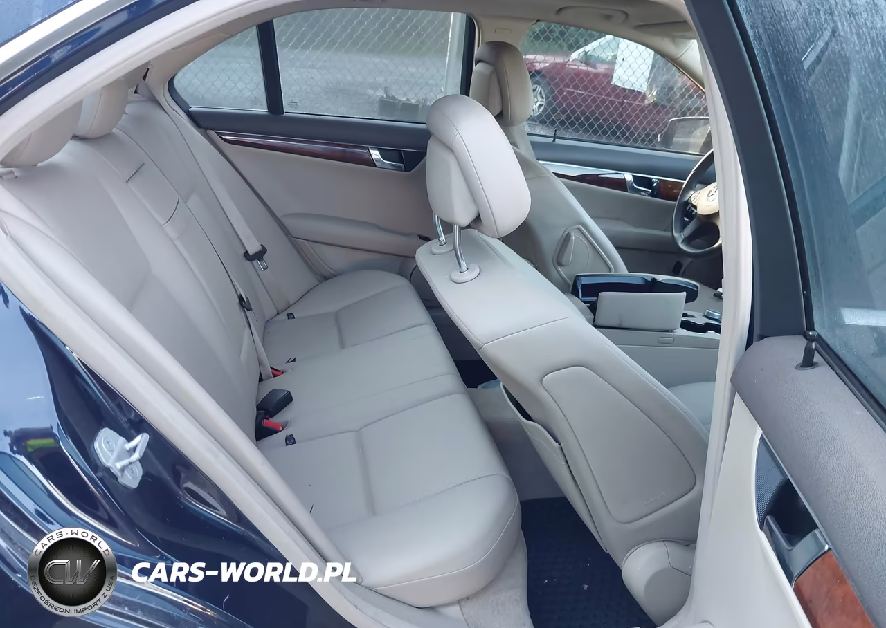 2011 Mercedes-Benz C 300 Sport 4Matic VIN:WDDGF8BB1BR147586 - 8