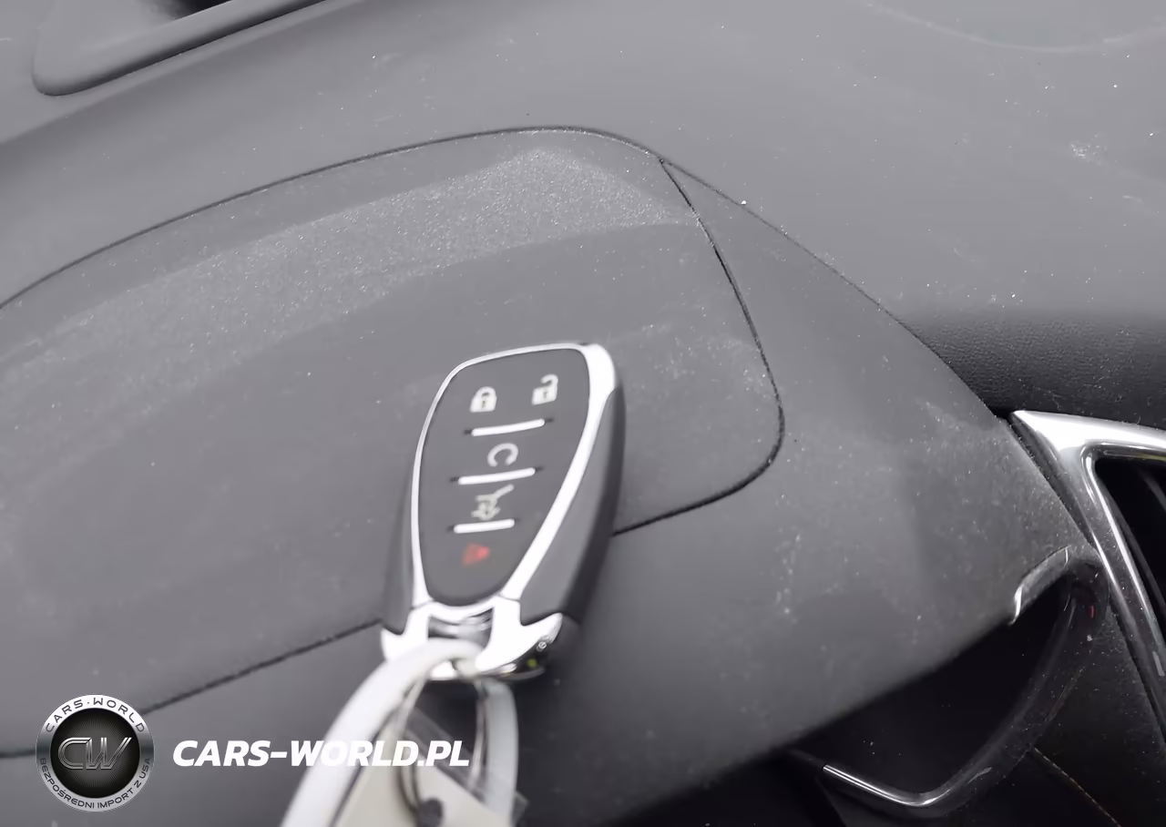 2018 Chevrolet Equinox Premier VIN:3GNAXVEV3JS588348 - 11