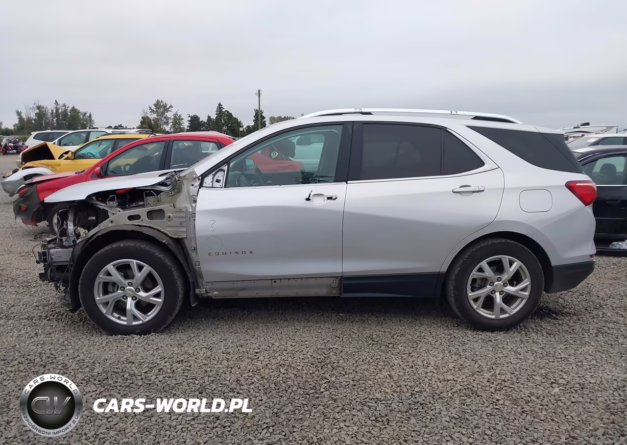 2018 Chevrolet Equinox Premier VIN:3GNAXVEV3JS588348 - 15