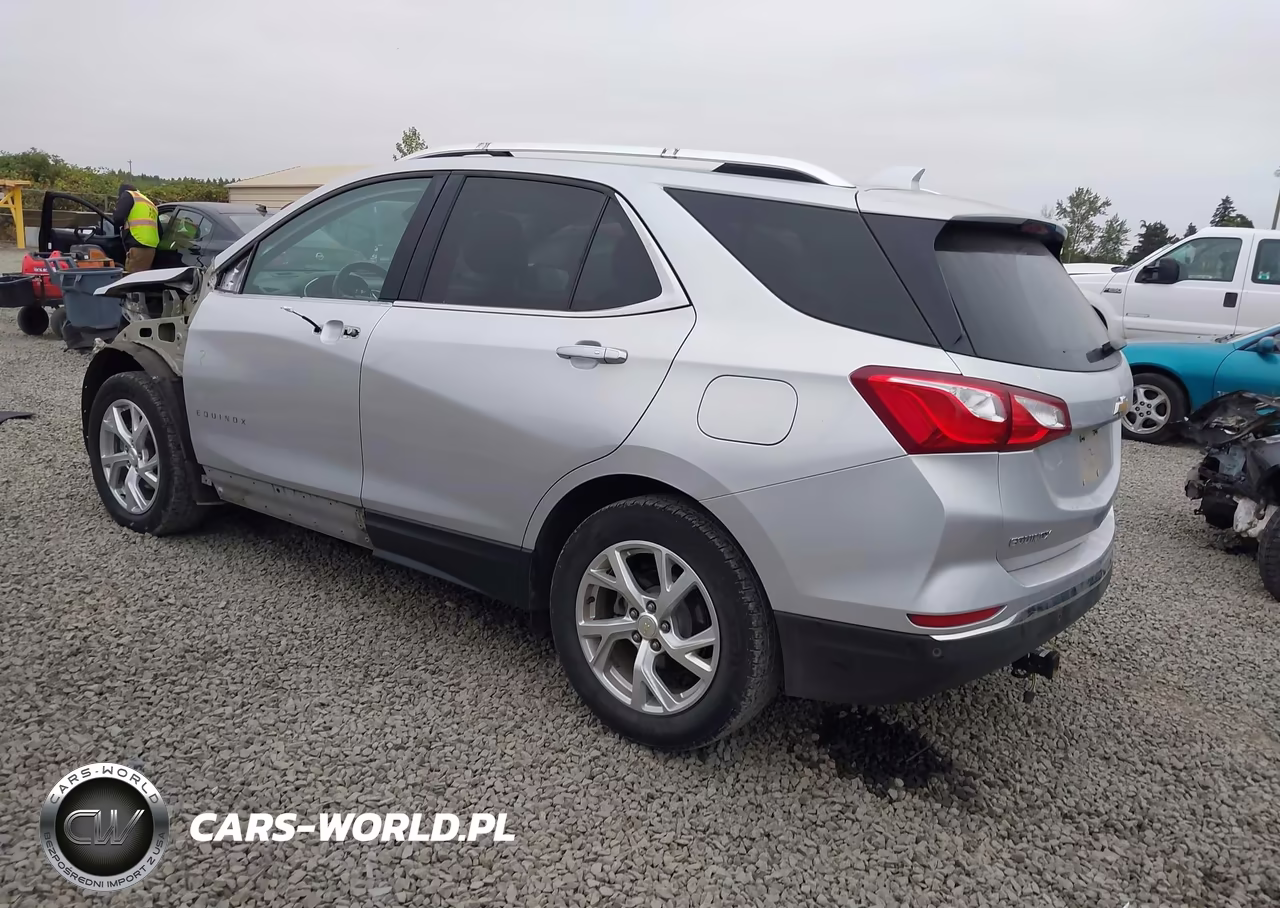 2018 Chevrolet Equinox Premier VIN:3GNAXVEV3JS588348 - 3