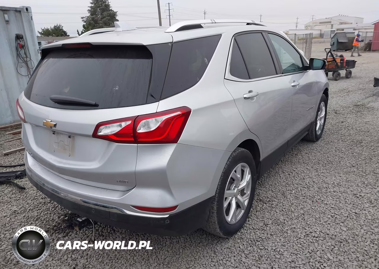 2018 Chevrolet Equinox Premier VIN:3GNAXVEV3JS588348 - 4