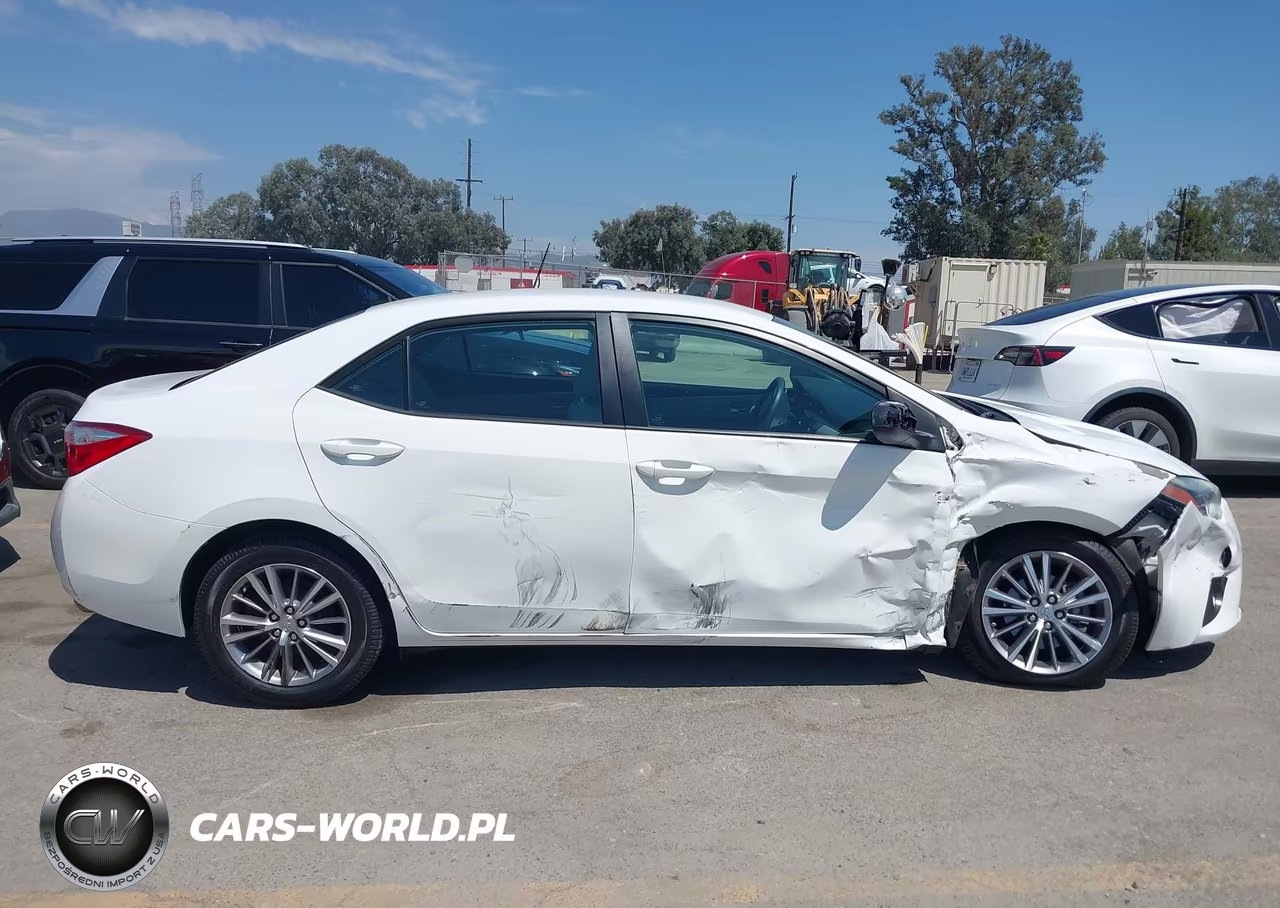 2015 Toyota Corolla Le Plus VIN:5YFBURHE9FP204392 - 13