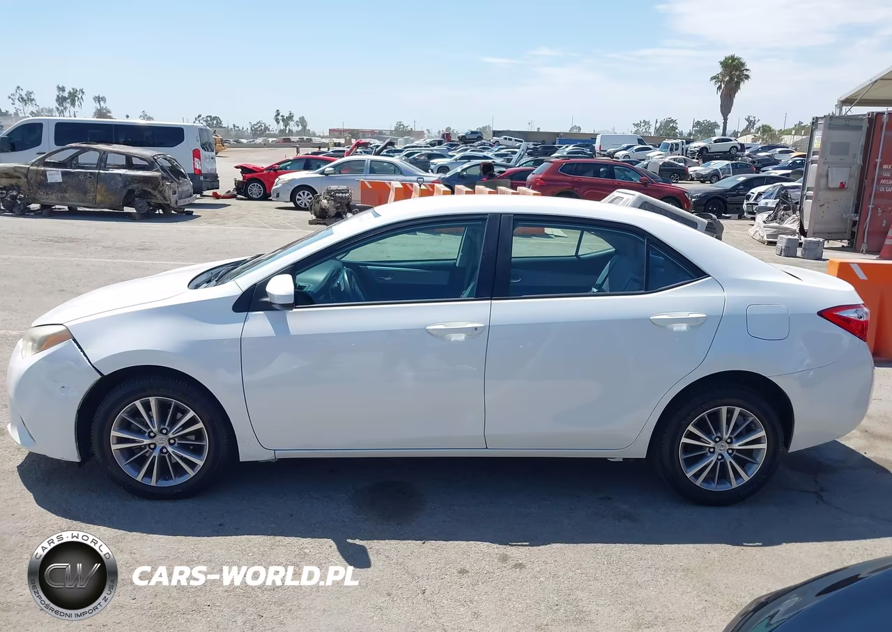 2015 Toyota Corolla Le Plus VIN:5YFBURHE9FP204392 - 14
