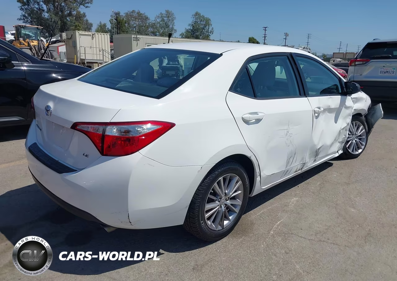 2015 Toyota Corolla Le Plus VIN:5YFBURHE9FP204392 - 4