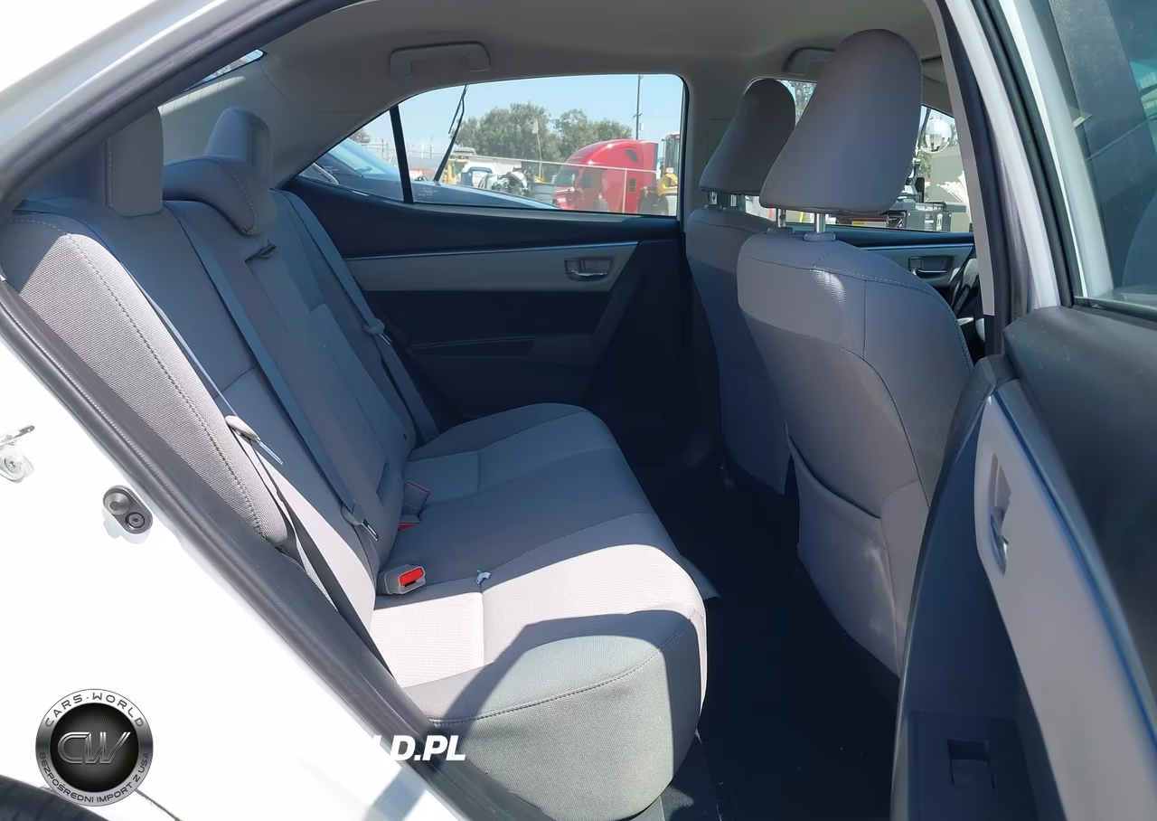 2015 Toyota Corolla Le Plus VIN:5YFBURHE9FP204392 - 8