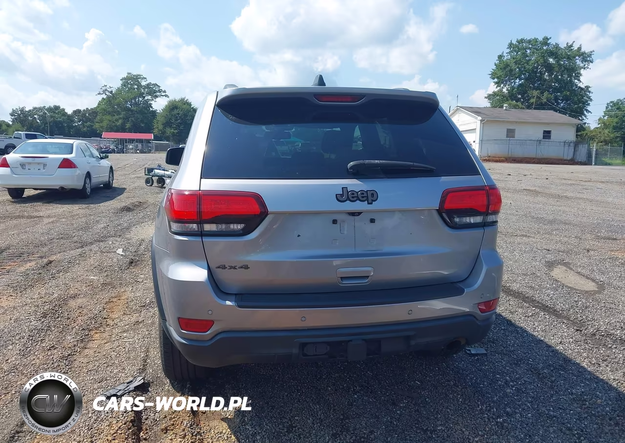 2016 Jeep Grand Cherokee 75Th Anniversary VIN:1C4RJFAG5GC471119 - 17