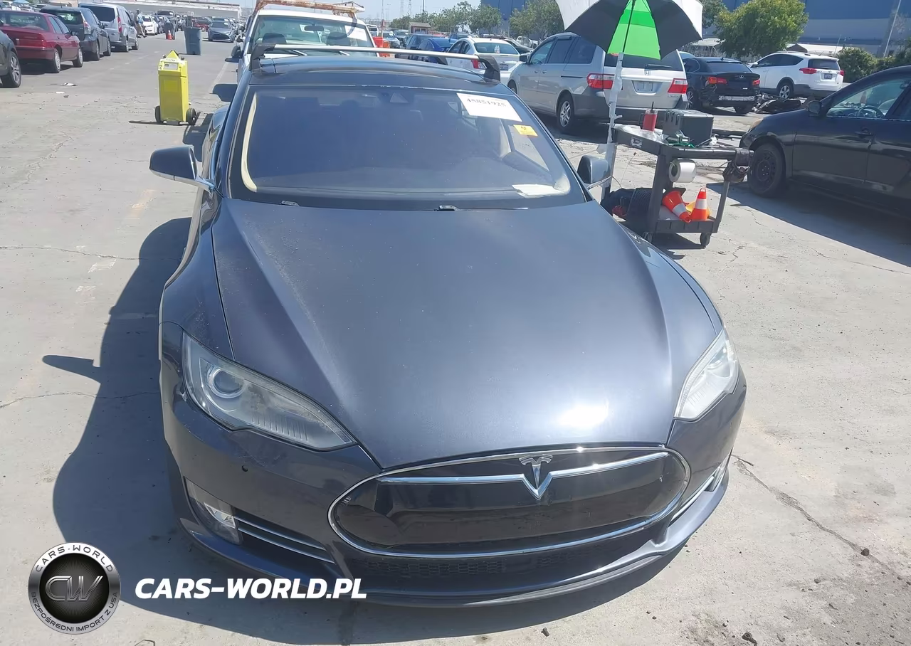 2014 Tesla Model S P85 VIN:5YJSA1H17EFP46950 - 12