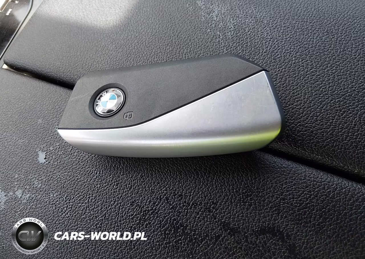 2024 BMW Ix xDrive50 VIN:WB523CF08RCR27084 - 11