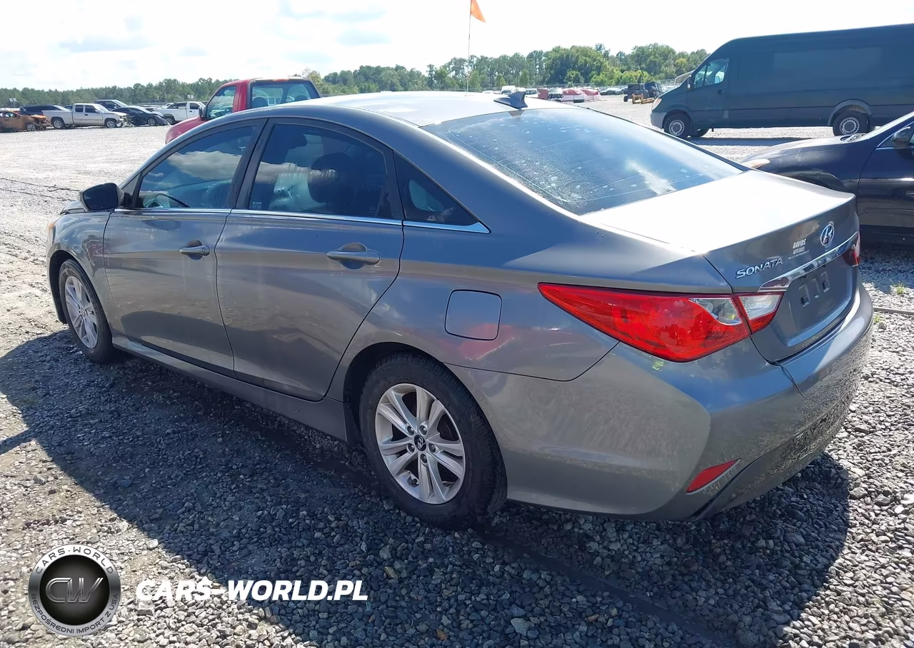 2014 Hyundai Sonata Gls VIN:5NPEB4AC1EH923890 - 3