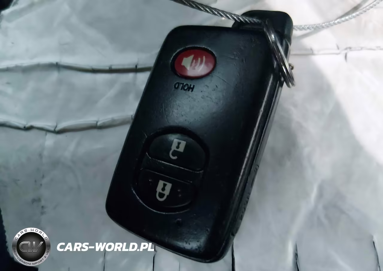 2012 Toyota Prius Two VIN:JTDKN3DU7C1522843 - 11
