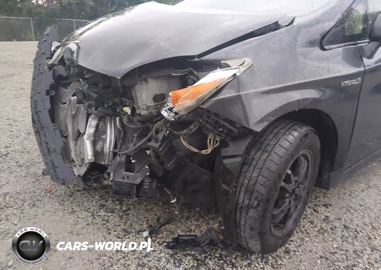 2012 Toyota Prius Two VIN:JTDKN3DU7C1522843 - 6