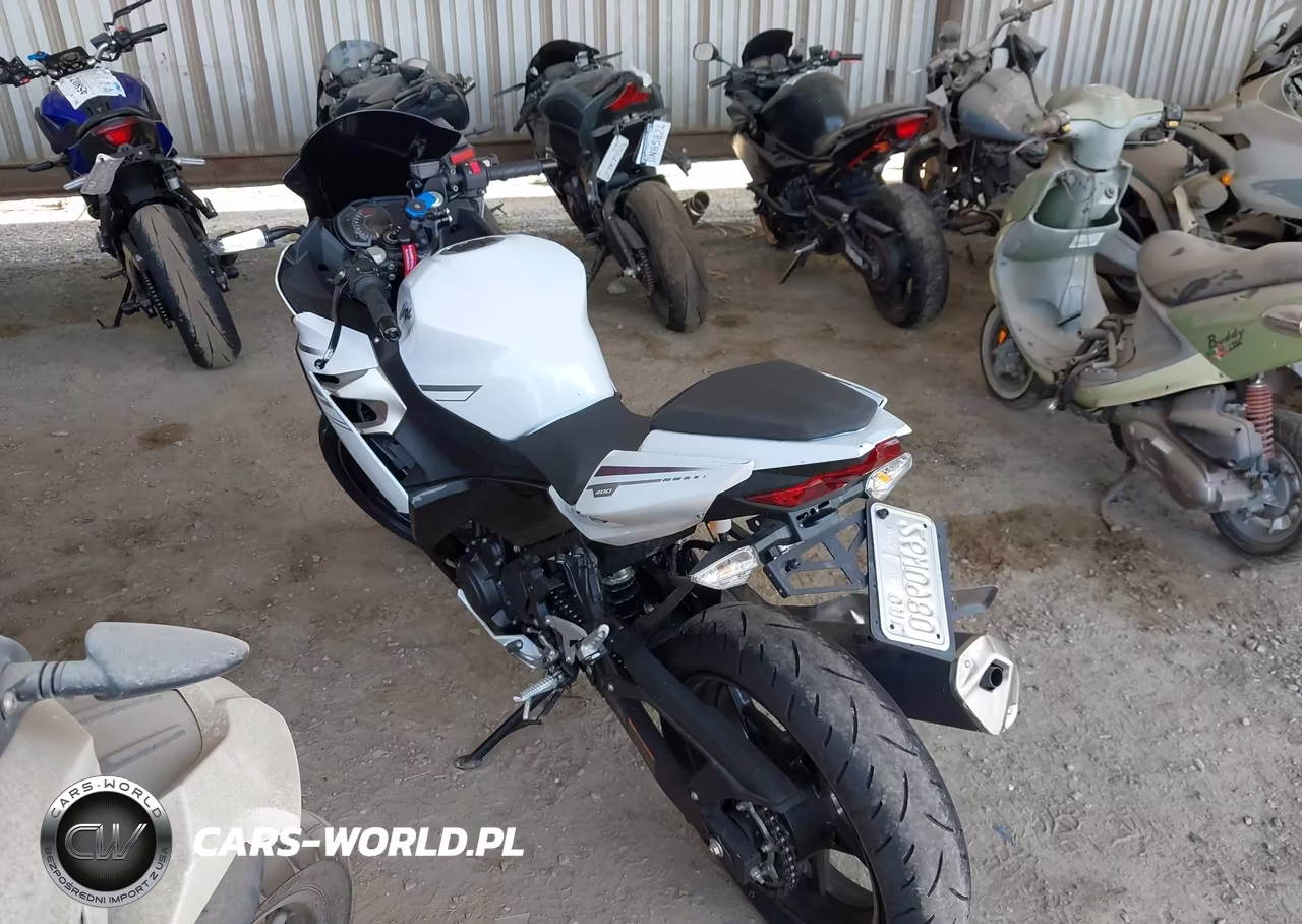 2023 Kawasaki Ex400 VIN:JKAEXKH13PDAS1127 - 3