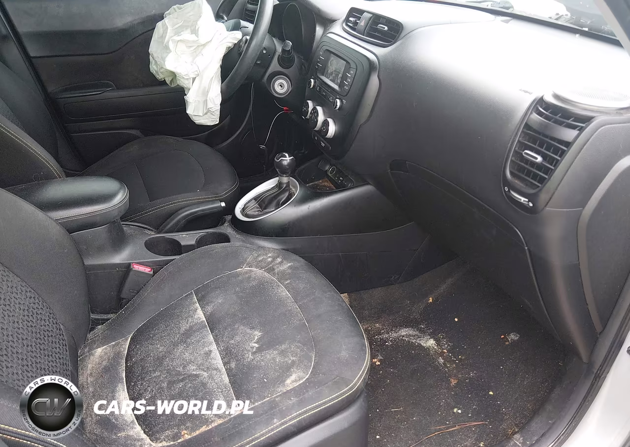 2016 Kia Soul + VIN:KNDJP3A53G7824779 - 5