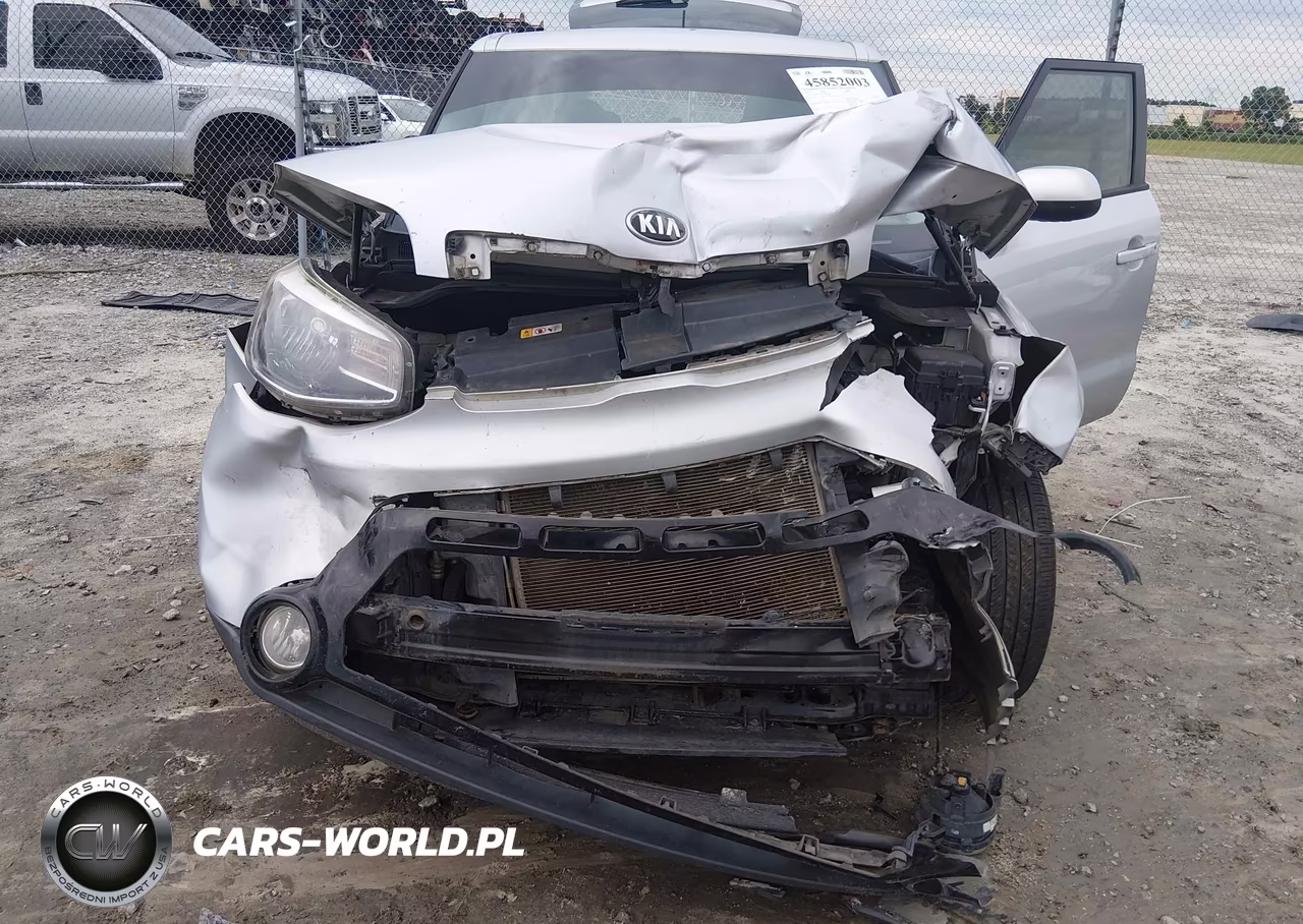 2016 Kia Soul + VIN:KNDJP3A53G7824779 - 6
