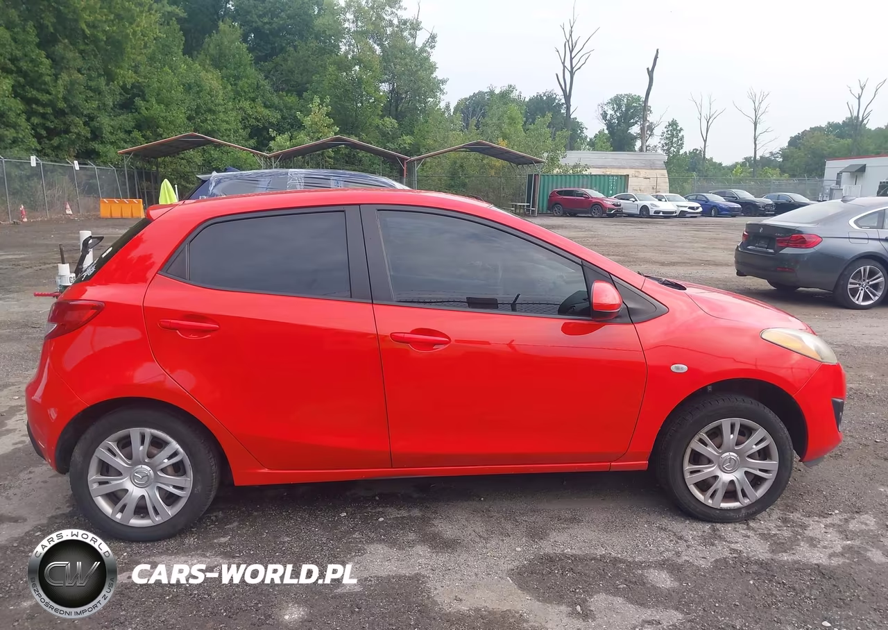 2014 Mazda Mazda2 Sport VIN:JM1DE1KY0E0183547 - 13