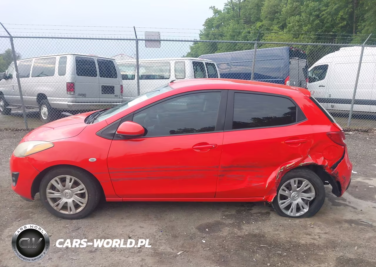 2014 Mazda Mazda2 Sport VIN:JM1DE1KY0E0183547 - 14
