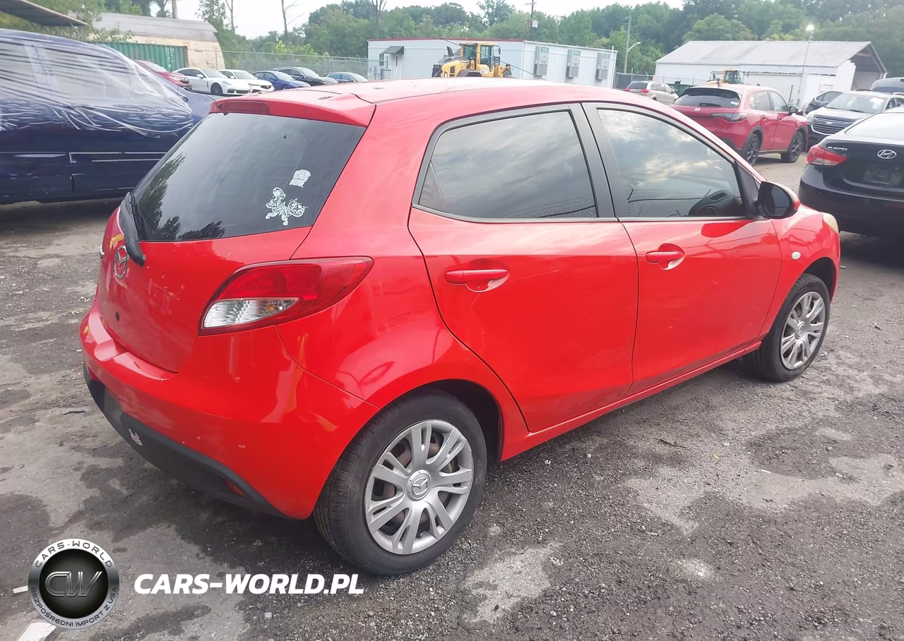 2014 Mazda Mazda2 Sport VIN:JM1DE1KY0E0183547 - 4