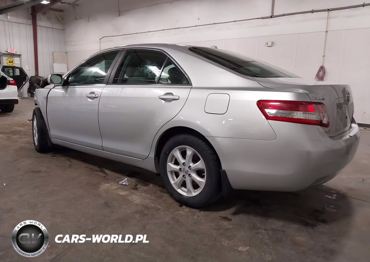 2010 Toyota Camry Le VIN:4T4BF3EK5AR079583 - 3