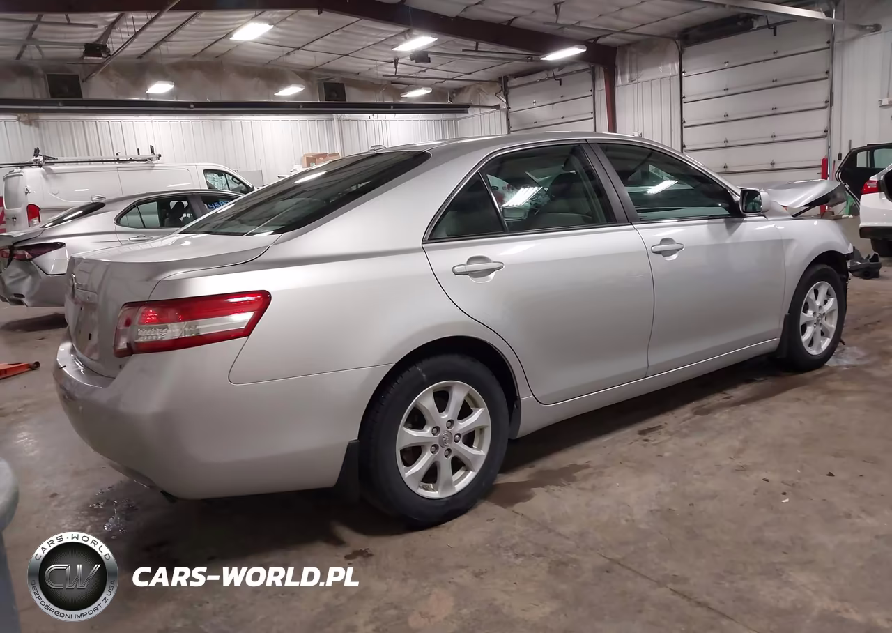 2010 Toyota Camry Le VIN:4T4BF3EK5AR079583 - 4