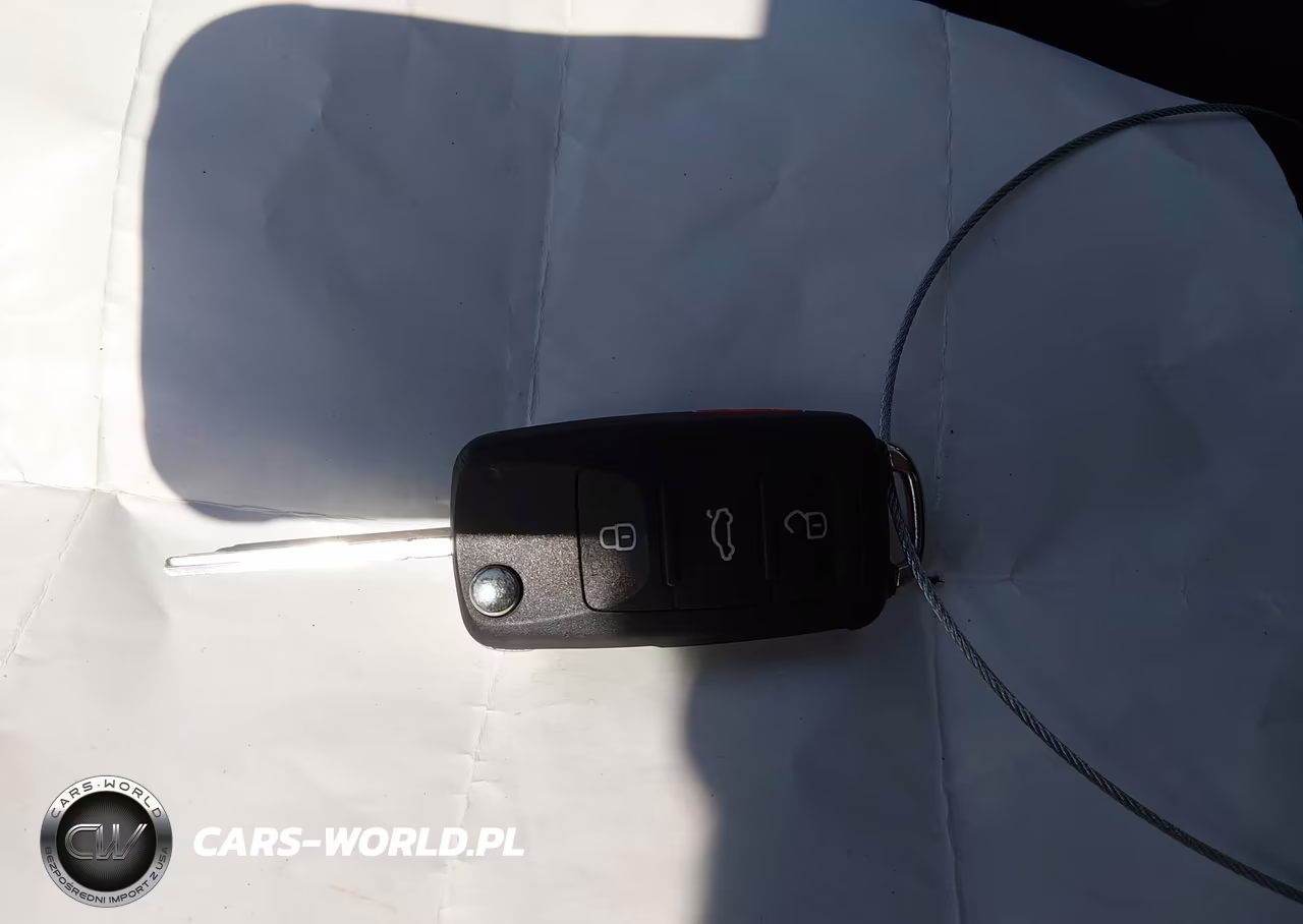 2011 Volkswagen Gti 4-Door VIN:WVWGD7AJ7BW179477 - 11