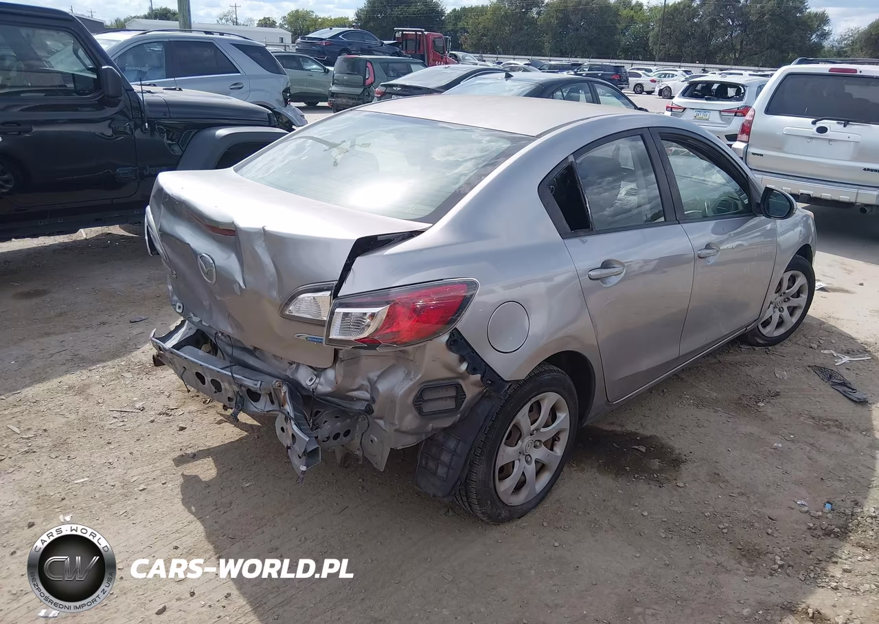 2013 Mazda Mazda3 I Sport VIN:JM1BL1U70D1751547 - 4