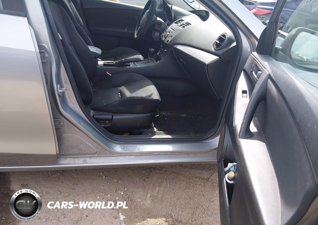 2013 Mazda Mazda3 I Sport VIN:JM1BL1U70D1751547 - 5