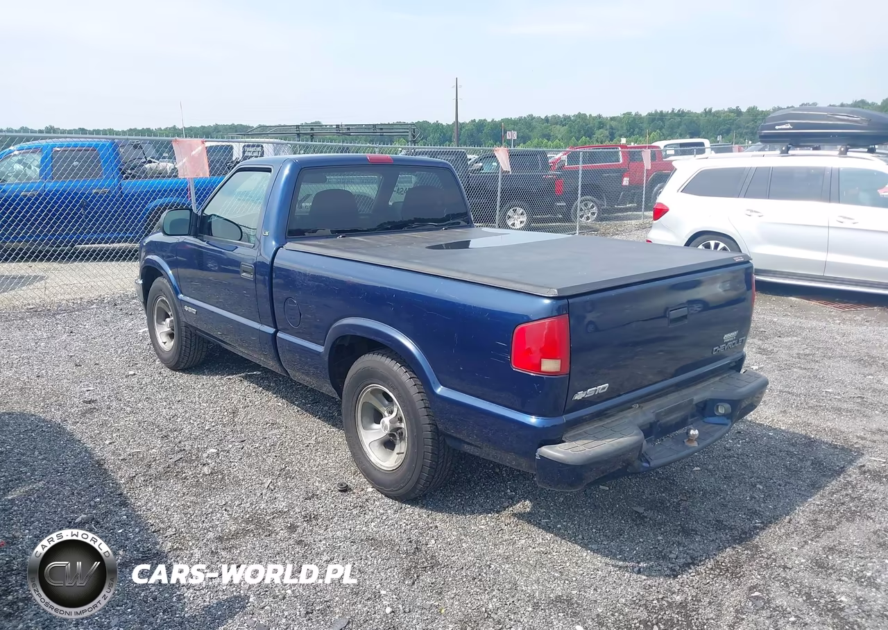 2003 Chevrolet S-10 Ls VIN:1GCCS14X138279405 - 3