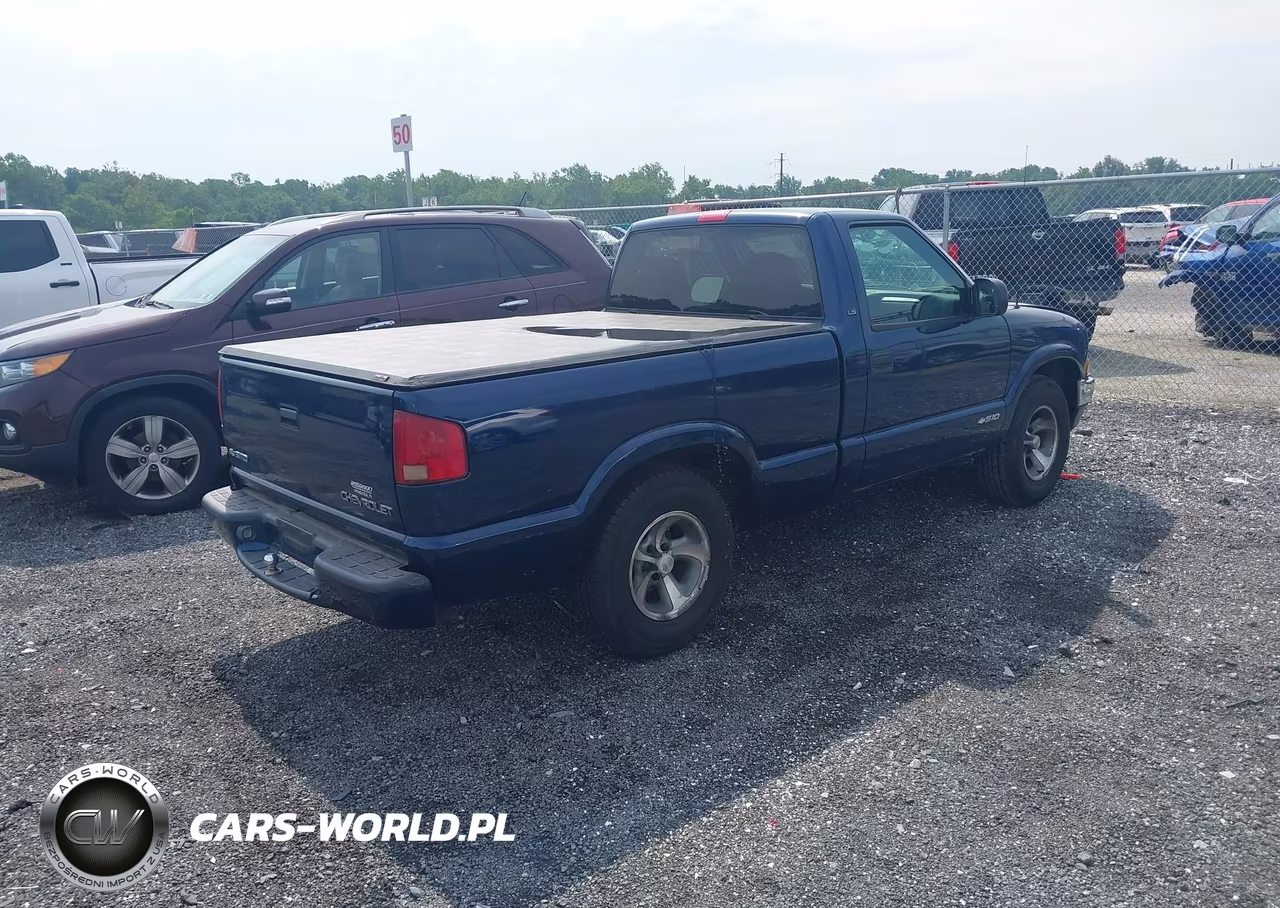 2003 Chevrolet S-10 Ls VIN:1GCCS14X138279405 - 4