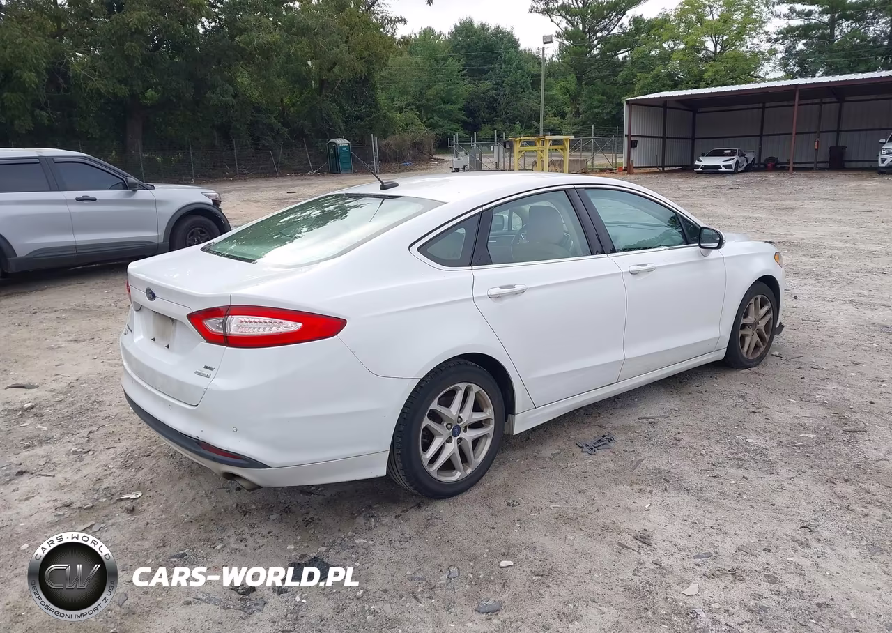 2015 Ford Fusion Se VIN:1FA6P0HD4F5126389 - 4