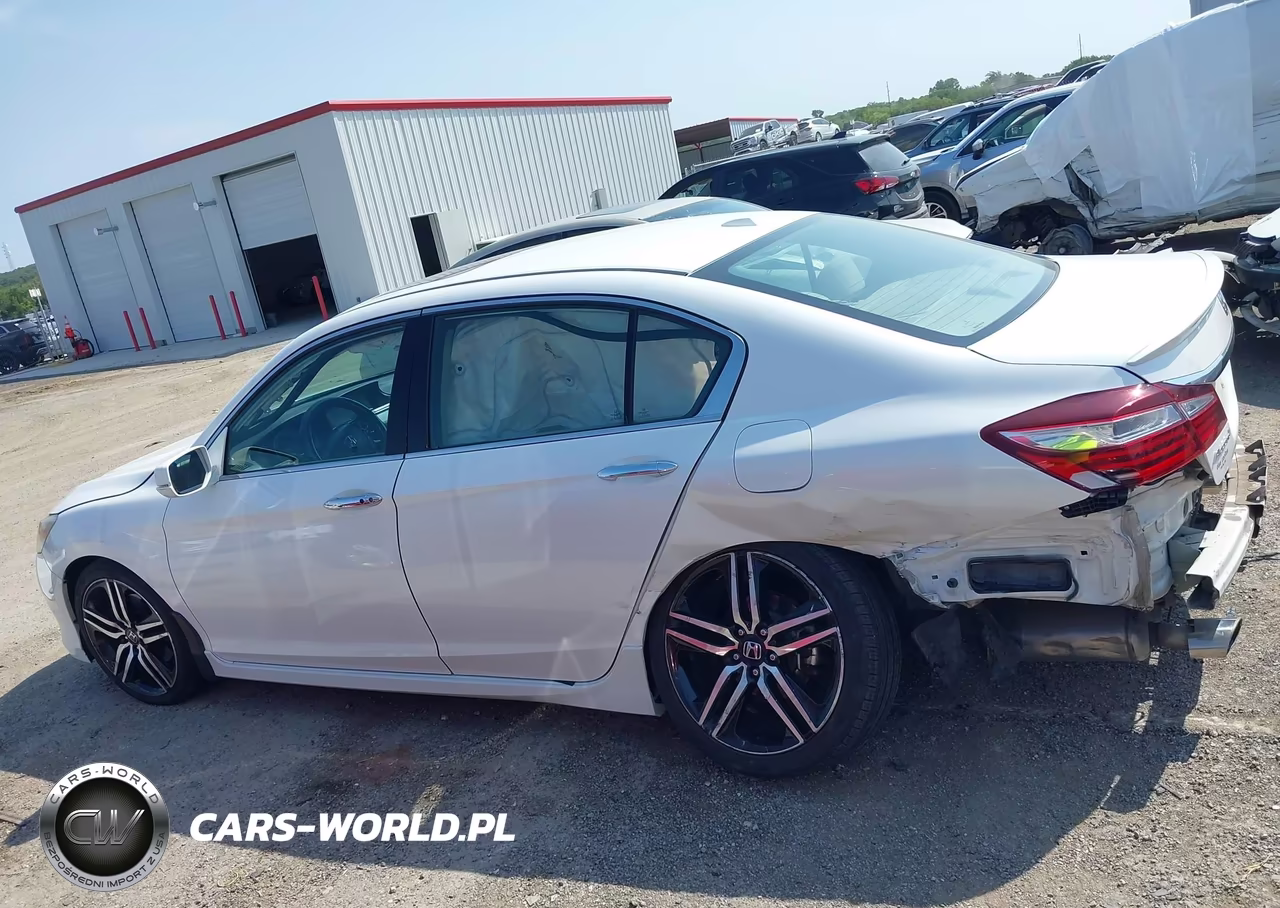 2017 Honda Accord Touring V6 VIN:1HGCR3F91HA012241 - 15