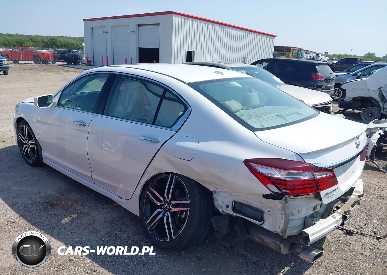 2017 Honda Accord Touring V6 VIN:1HGCR3F91HA012241 - 3