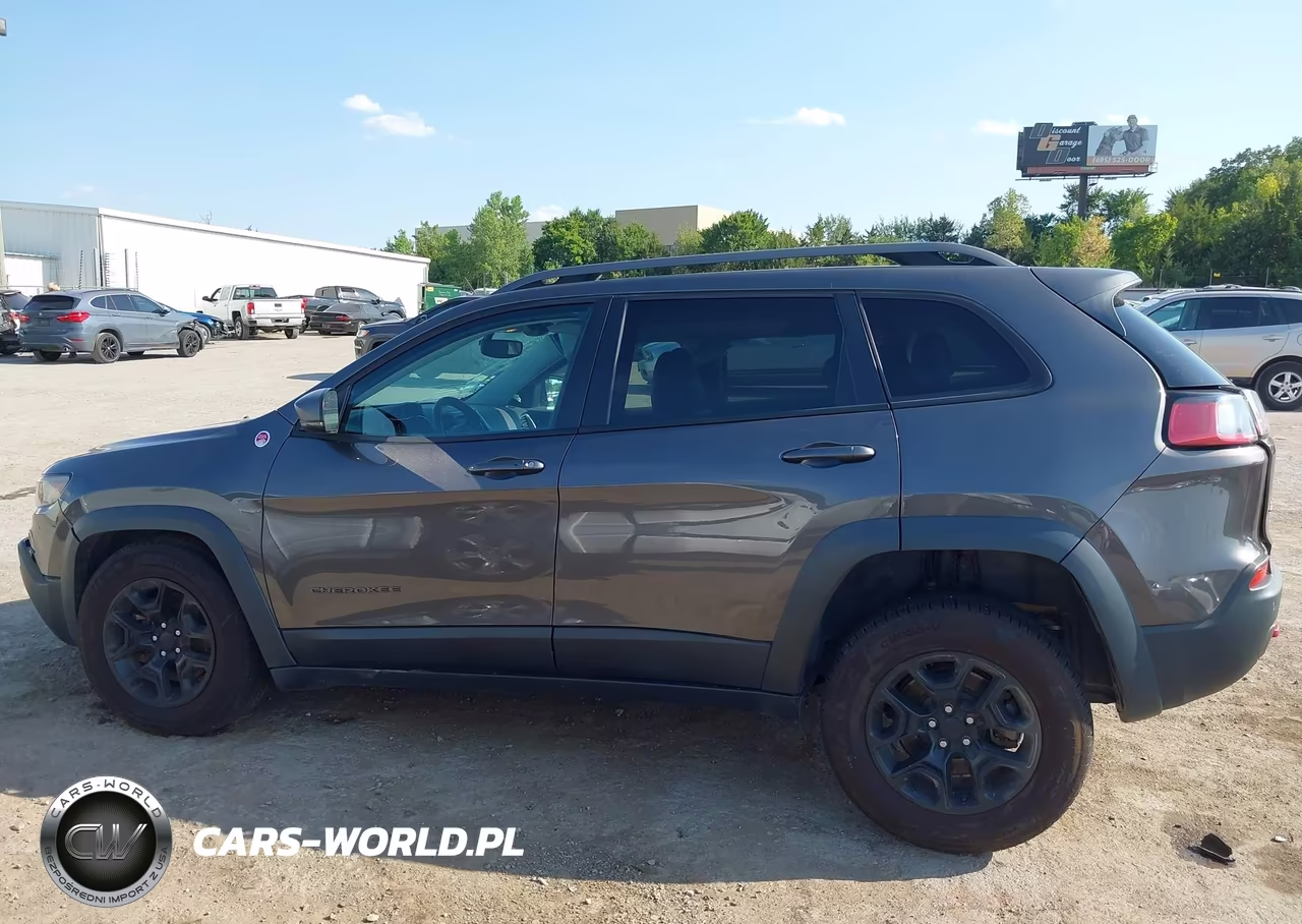 2019 Jeep Cherokee Trailhawk 4X4 VIN:1C4PJMBX6KD250500 - 14