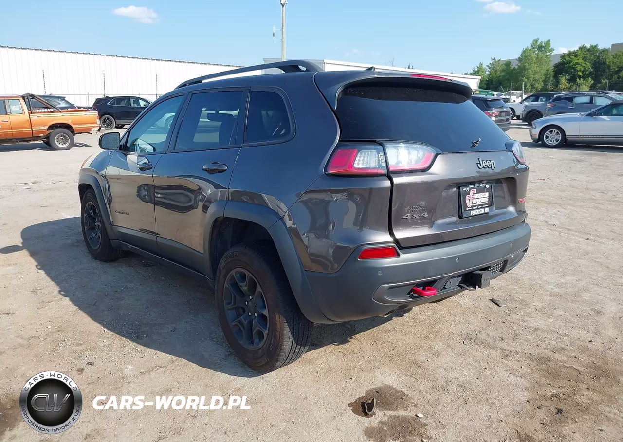 2019 Jeep Cherokee Trailhawk 4X4 VIN:1C4PJMBX6KD250500 - 3