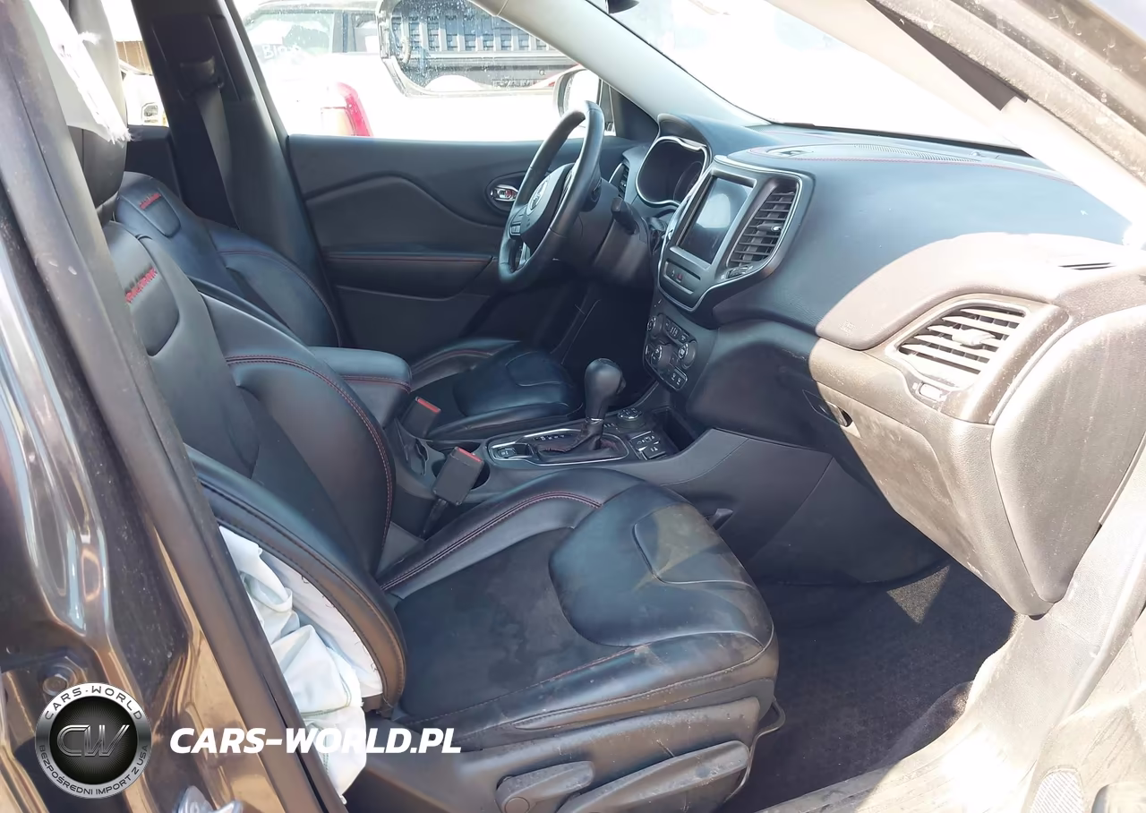 2019 Jeep Cherokee Trailhawk 4X4 VIN:1C4PJMBX6KD250500 - 5