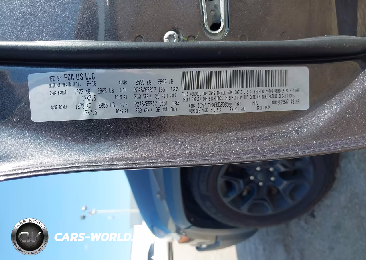 2019 Jeep Cherokee Trailhawk 4X4 VIN:1C4PJMBX6KD250500 - 9