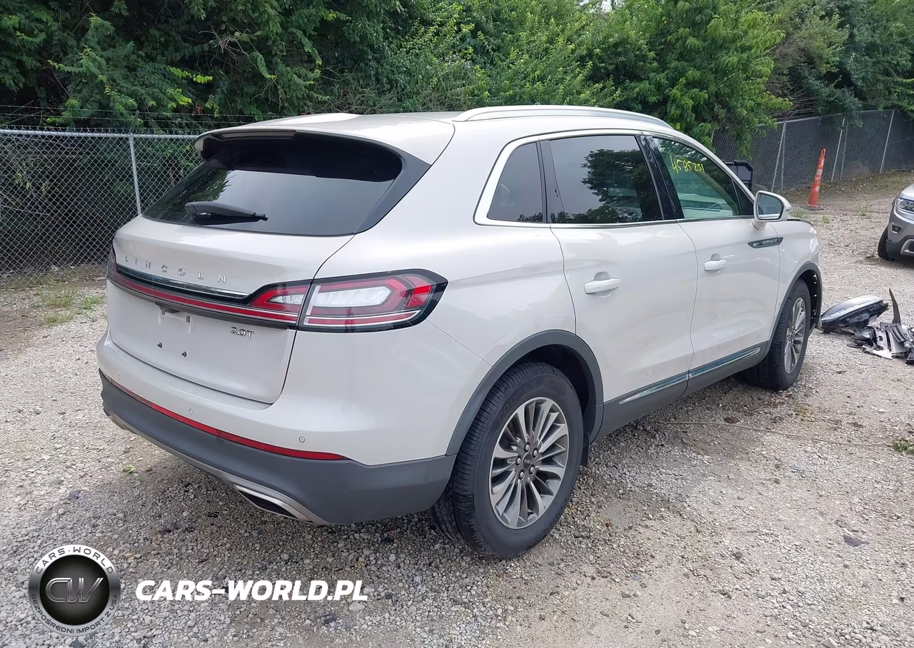 2019 Lincoln Nautilus Select VIN:2LMPJ6K95KBL32642 - 4