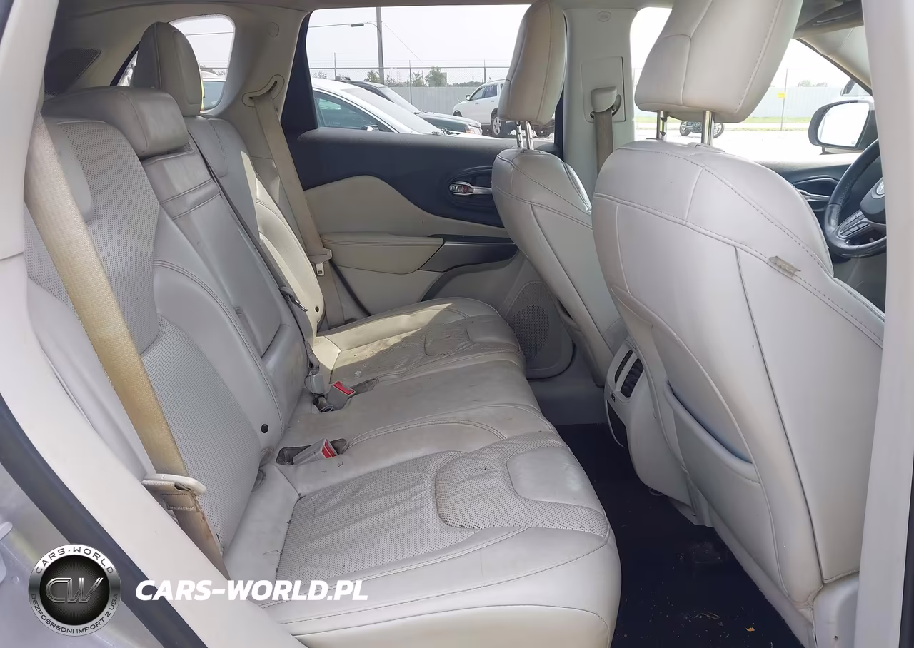 2019 Jeep Cherokee Limited 4X4 VIN:1C4PJMDX8KD412138 - 8