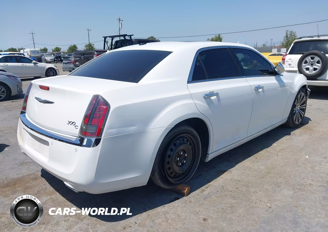 2014 Chrysler 300C VIN:2C3CCAEG1EH281488 - 4